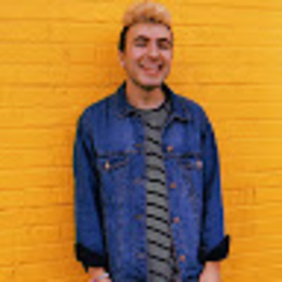 Meet your Posher, Alec - Picture 1 of 1